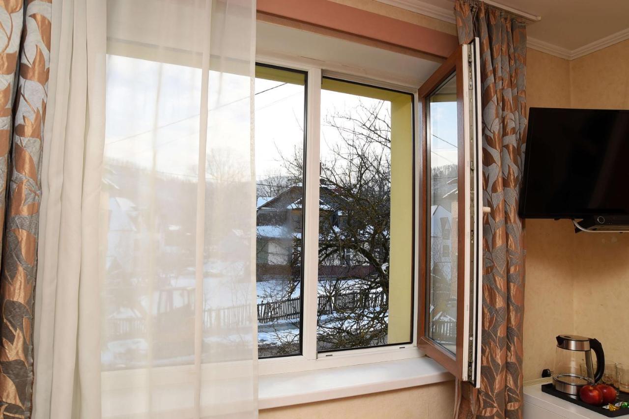 Oskolok Dovbusha Mini-Hotel ヤレムチャ エクステリア 写真