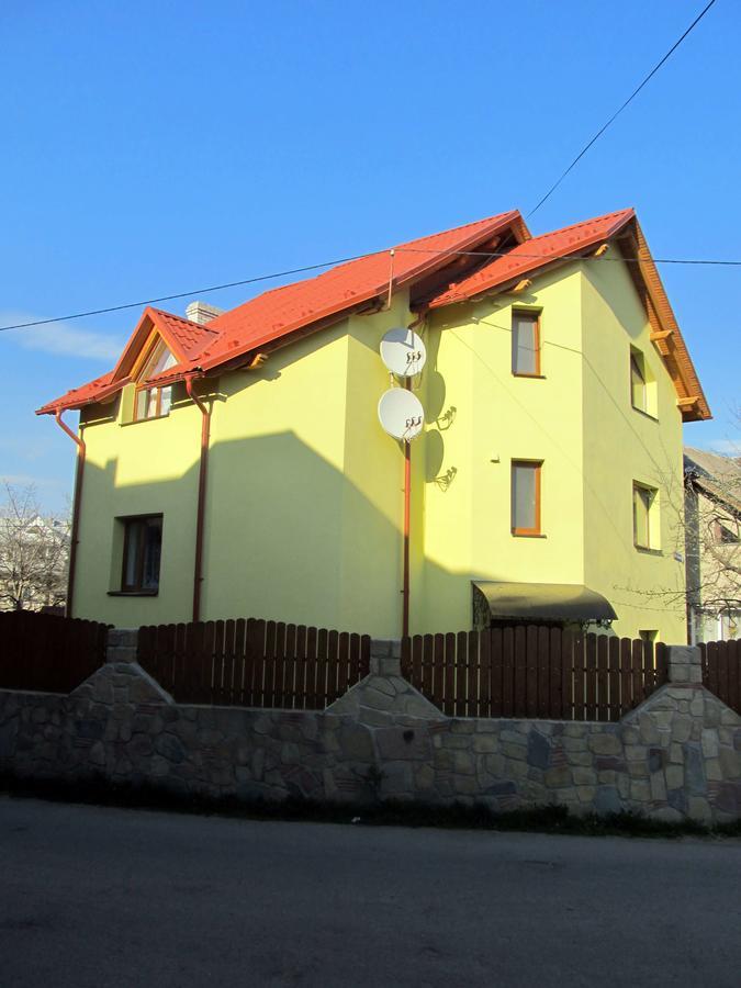 Oskolok Dovbusha Mini-Hotel ヤレムチャ エクステリア 写真