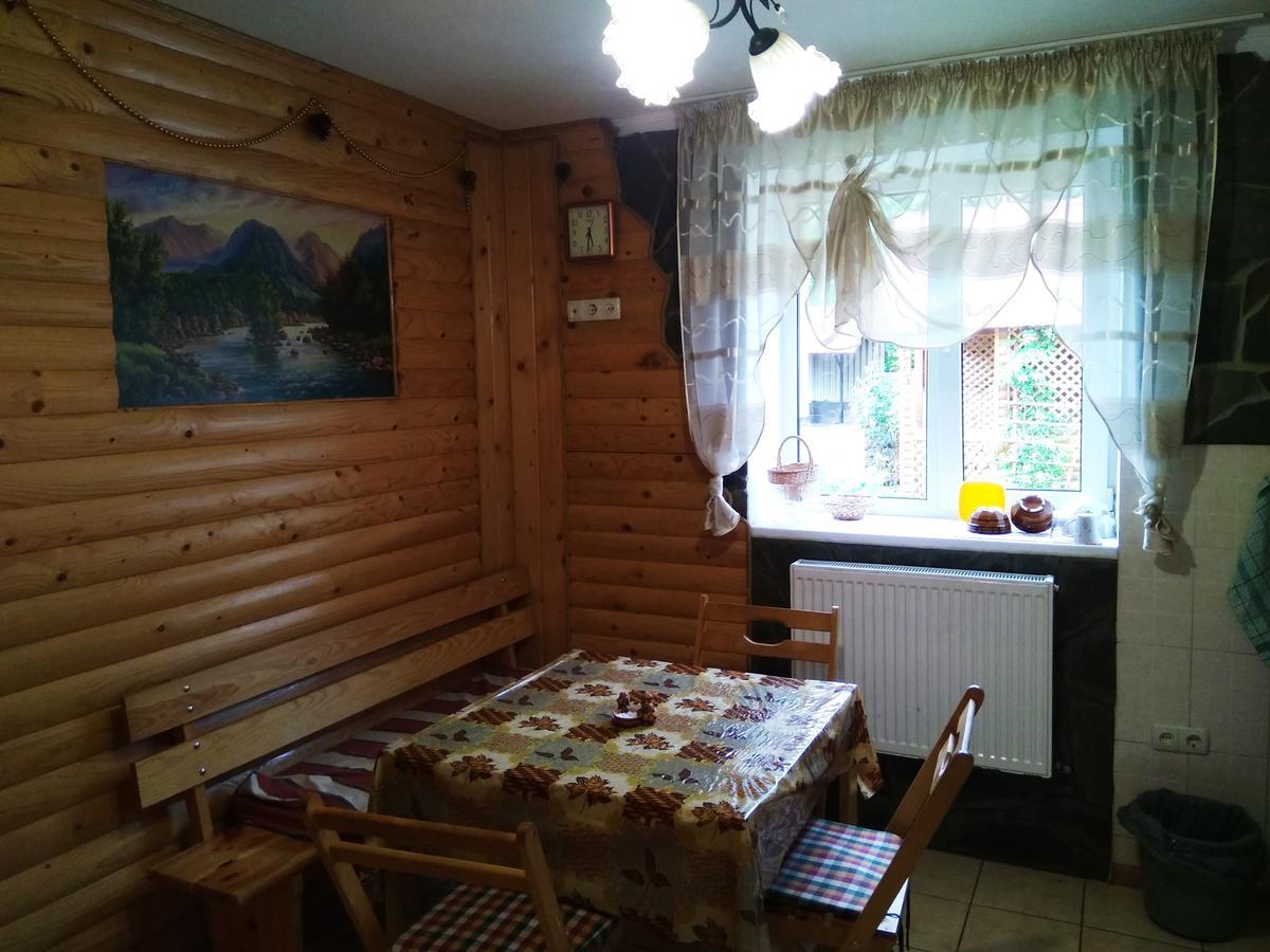 Oskolok Dovbusha Mini-Hotel ヤレムチャ エクステリア 写真